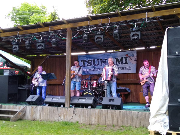 Bluegrass 18