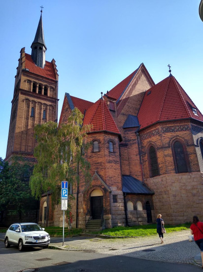 Tlapkovi 2020-25