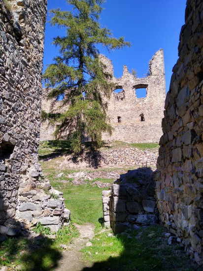 Helfenburk 23