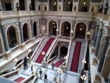 Nrodn muzeum 50